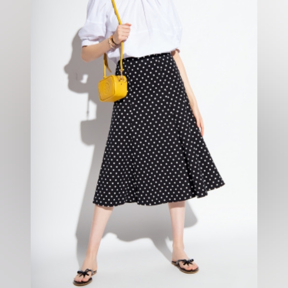 NWOT Kate Spade Petit Flip Flop Sandals. Size 7B. NIB. - Picture 2 of 9